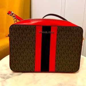 Michael Kors crossbody purse
